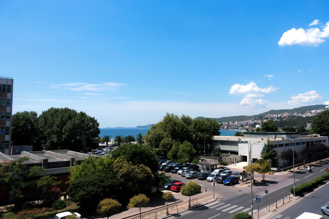 Kouros City Center Kavala Exterior foto
